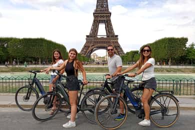 Paris: Passeio turístico privado guiado de E-bike
