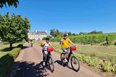 From Saumur: Loire Valley Private 2-Day Wine Cycling Trip