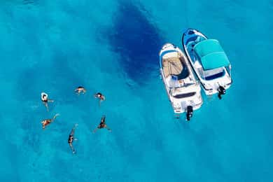 Boat rental in Menorca with no license required.