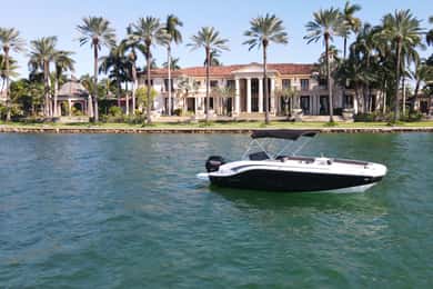 Miami Beach: Privat båttur med kapten och champagne