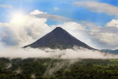 San Jose: Arenal Volcano & Baldi Hot Springs Full Day Trip