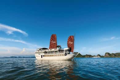 From Hanoi: 3-Day and 2-Night Cruise Stay at Bai Tu Long Bay