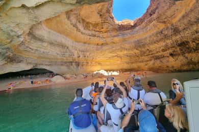 Albufeira: Benagil Grot en rondvaart met dolfijnen