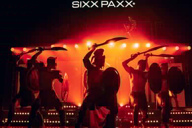 Colónia: Espetáculo de Artes Performativas Masculinas SIXX PAXX
