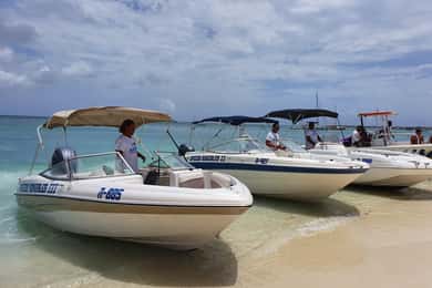 Aruba: Private Caribbean Boat Trip with Snorkeling & Drinks
