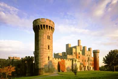 Llandudno: 4 Medieval Castles of Wales Private Day Tour