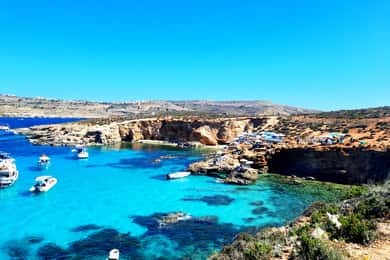 Gozo Unveiled: Guided Hiking in Comino Island