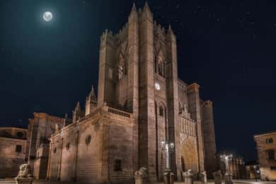 Avila: Cathedral Entry Ticket with Audio Guide