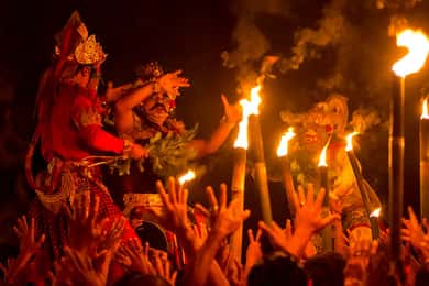 Ubud: taniec kecak i królewska kolacja balijska