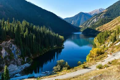 Almaty: Charyn-Schlucht, Kolsai- und Kaindy-Seen-Tour