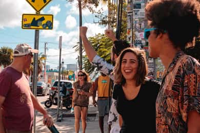 Wynwood Walls Street Art and Food Walking Tour