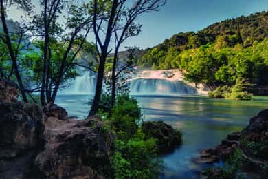 Privétour naar de Krka-watervallen vanuit Split met wijnproeverij en lunch