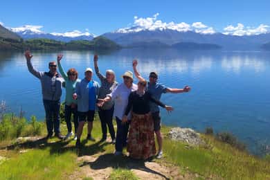From Wanaka: Ruby Island 1-Hour Cruise and Photo Walk