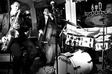 Prag: Jazzbåttur med livekonsert och valfri måltid