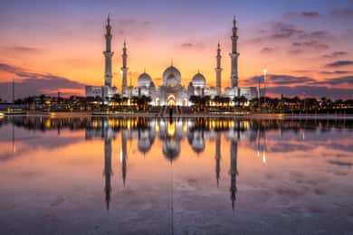 Abu Dhabi: Excursão guiada de meio dia na cidade