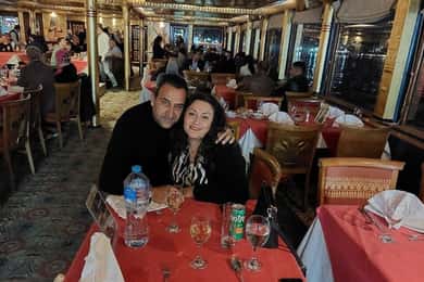 Cairo: Nile Pharaoh Dinner Cruise and Show