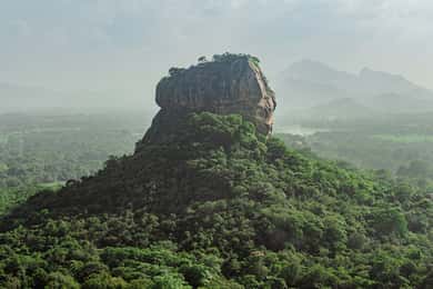 Colombo/Negombo: Sigiriya, caverna de Dambulla e passeio de um dia de safári