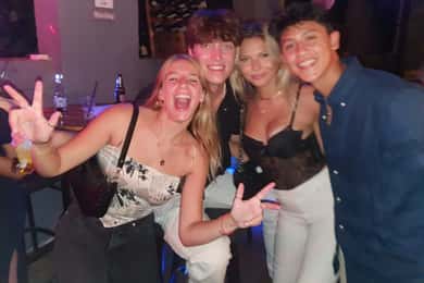 Tel Aviv: Pub Crawl och nattlivstur med Shots