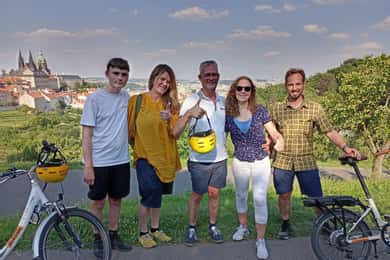 3-timers sightseeingtur i Praha med elsykkel