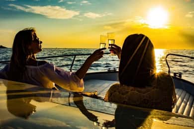 La Spezia: Sunset Boat Tour with Aperitivo and Snacks