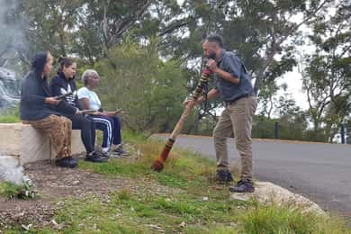 Blue Mountains: Aboriginal Experience Day Tour from Sydney