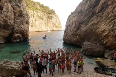 Granadella : Caló, Cova Llop Marí, et Ambolo Kayak Trip