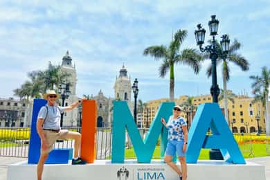 Lima: tour a piedi della città per piccoli gruppi con biglietto per le catacombe