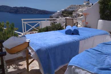Santorini: Masaje en pareja móvil en tu villa privada