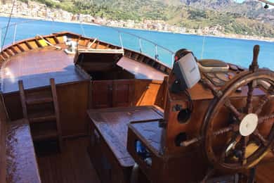 Taormina: Bootstour nach Taormina & Giardini Naxos mit Getränk