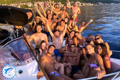 Котор: тур на скоростном катере к Голубой пещере и Богоматери в скалах