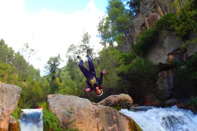 Montanejos: Geführtes Wildwasser-Rafting-Abenteuer