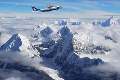Kathmandu: Mount Everest Scenic Tour by Plane with Transfers