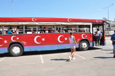 Side şehrinden: Cabrio Otobüs Safari ve Öğle Yemekli Tekne Turu