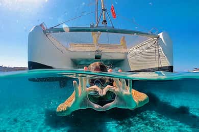 Von Palau aus: Maddalena Archipelago Katamaran Tour mit Mittagessen
