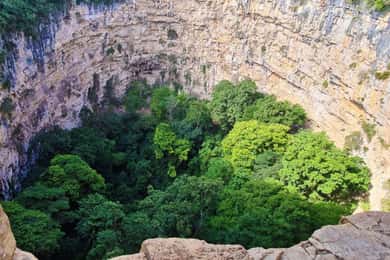 San Cristobal : Sima de las Cotorras et chutes d'eau d'Aguacero