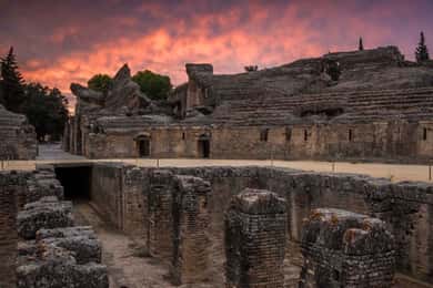 Seville: Private Guided Tour of Italica with Hotel Pickup