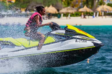 Noord, Aruba: WaveRunner Jet Ski Rental Service