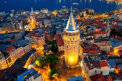Istambul: passeio noturno guiado pelo distrito de Karakoy
