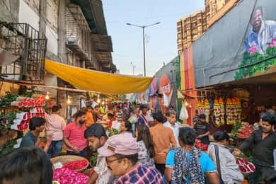 Mumbai Hidden Gems : Early Morning Tour with Expert Guide