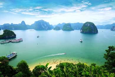 From Hanoi: 2-Day Ha Long Bay Tour with Ninh Binh and Cruise