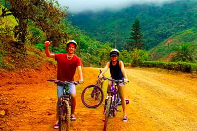 Guayaquil: Biking waterfalls route Full-Day tour