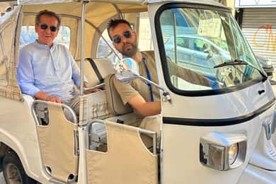 Bari: Tuk-Tuk tour along the coast