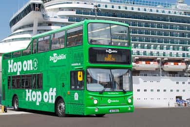 Dublin: Cruise-utflukt hopp-på-hopp-av-tur og togbillett