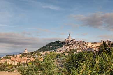 Todi: Old Town Guided Walking Tour
