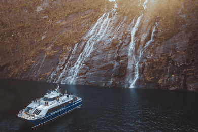 Bergen: Mostraumen Fjord & Wasserfall-Kreuzfahrt