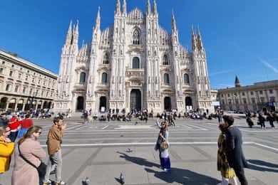 Duomo Rooftop and Cathedral Guided Tour with Tickets