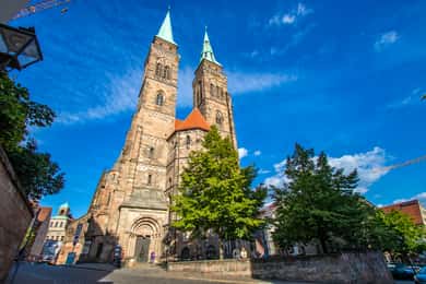Nuremberg: 60 minute Express Walk with a Local