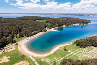 Pula: Kreuzfahrt zum Nationalpark Brijuni, Mittagessen und Strandausflug