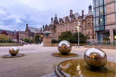 Sheffield: Private custom tour with a local guide