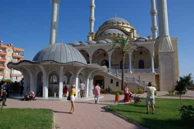 Öğle Yemekli Manavgat Nehir Gezisi ve Çarşı Turu